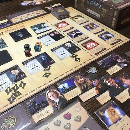 USAopoly Harry Potter: Hogwarts Battle - Image 2