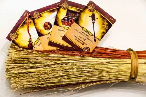USAopoly Harry Potter: Hogwarts Battle - Image 4